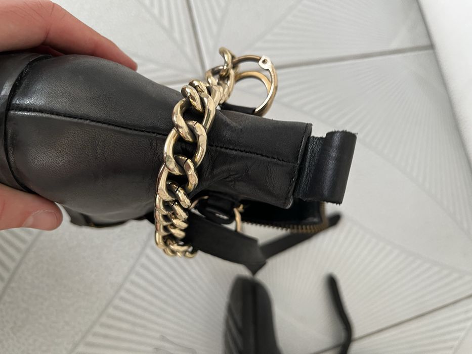 Botas pretas em excelente estado