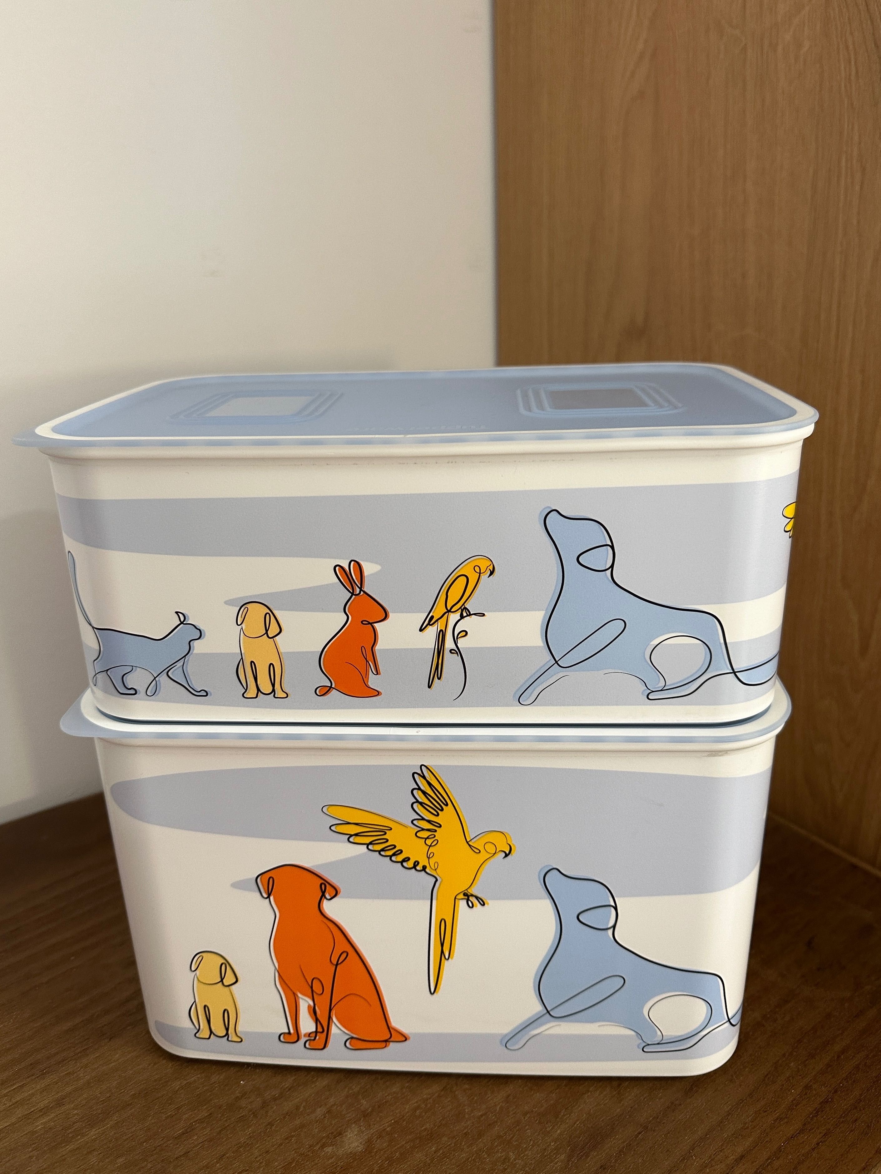 2 Caixas Animais 2.9L + 4.6L Tupperware