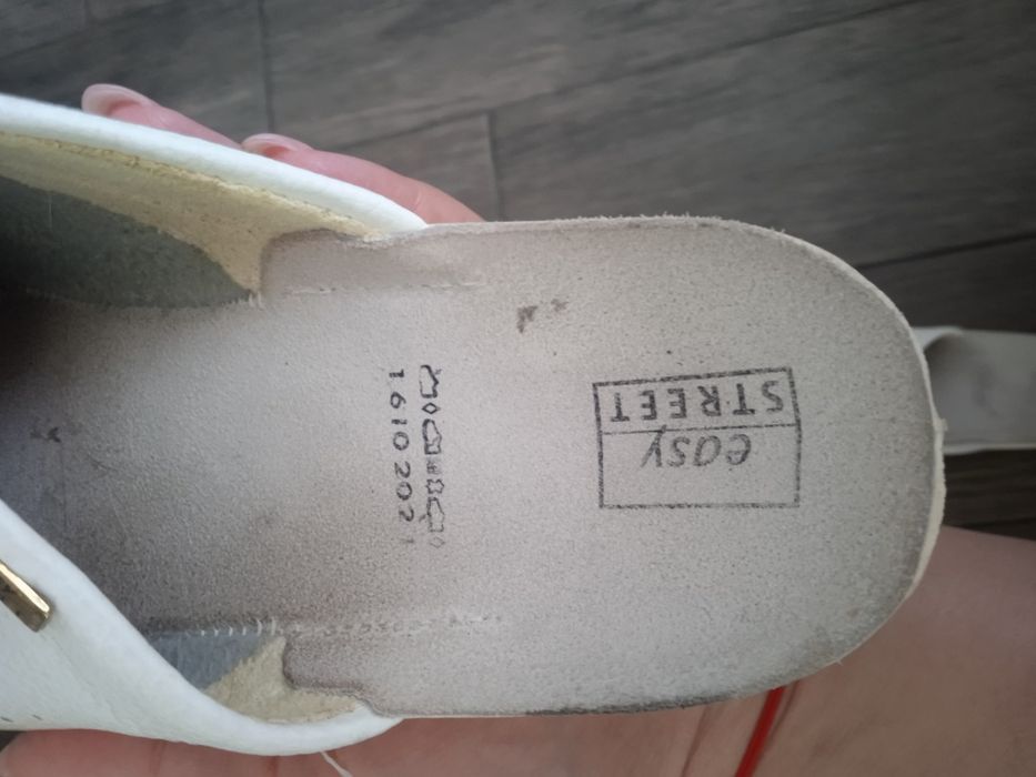 Сабо женские кожаные бело- молочные