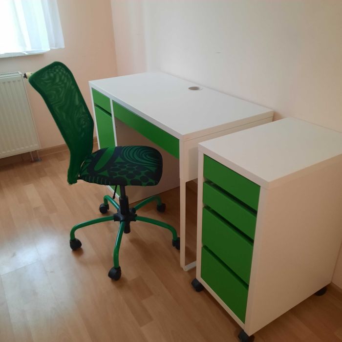 Biurko z dostawką + krzesło