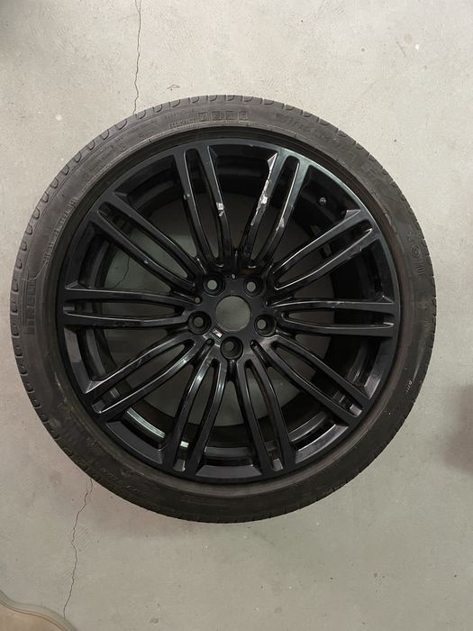 Jante 19  BMW M com pneu runflat pirelli 275/35 100Y