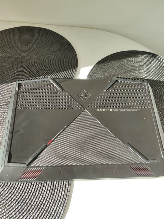 Ігровий ноутбук 17.3 HP omen / GTX 1050 /i5/8 ГБ/SSD 256/full HD