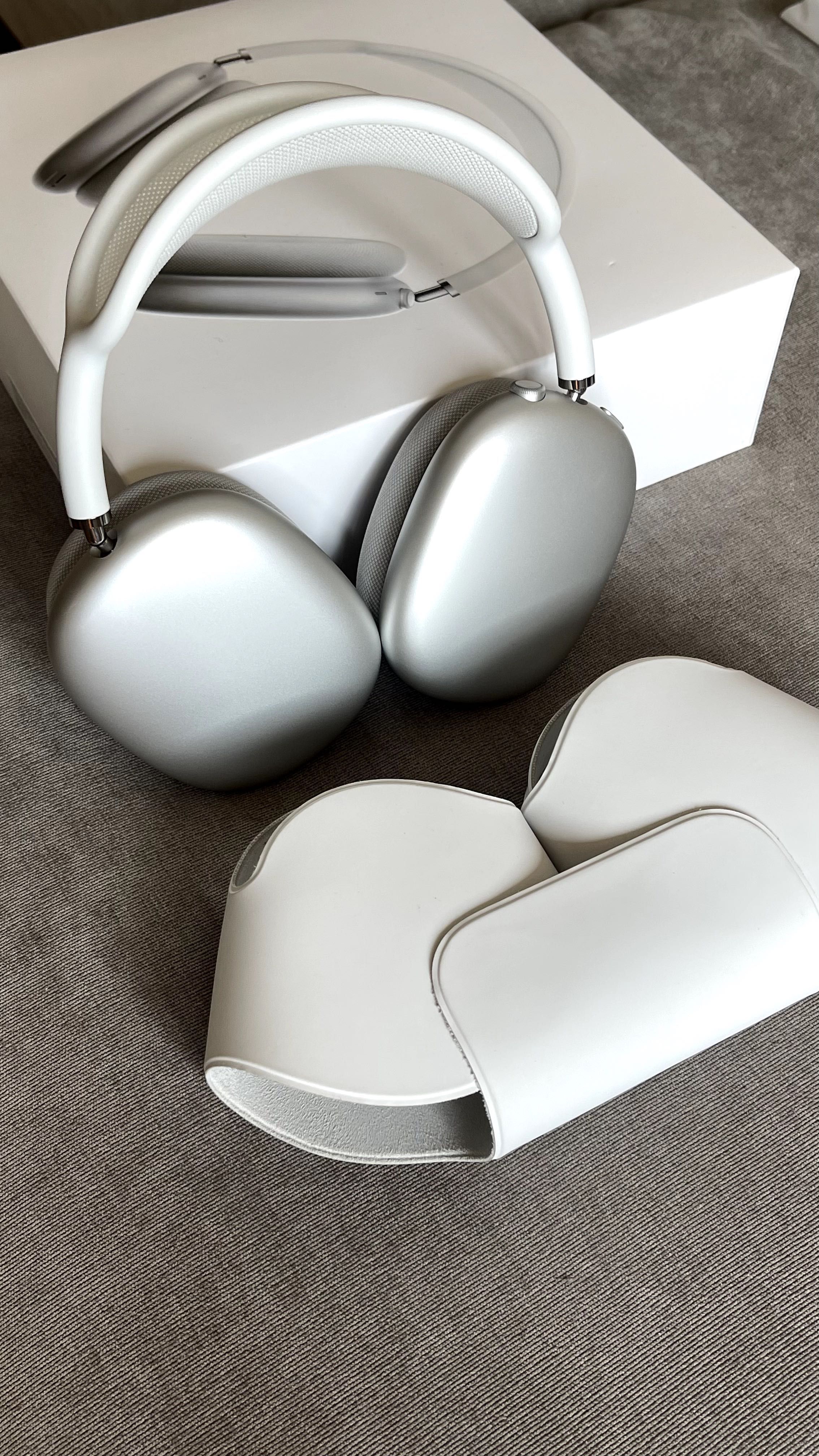 AirPods Max (silver) нові (тільки розпаковано)