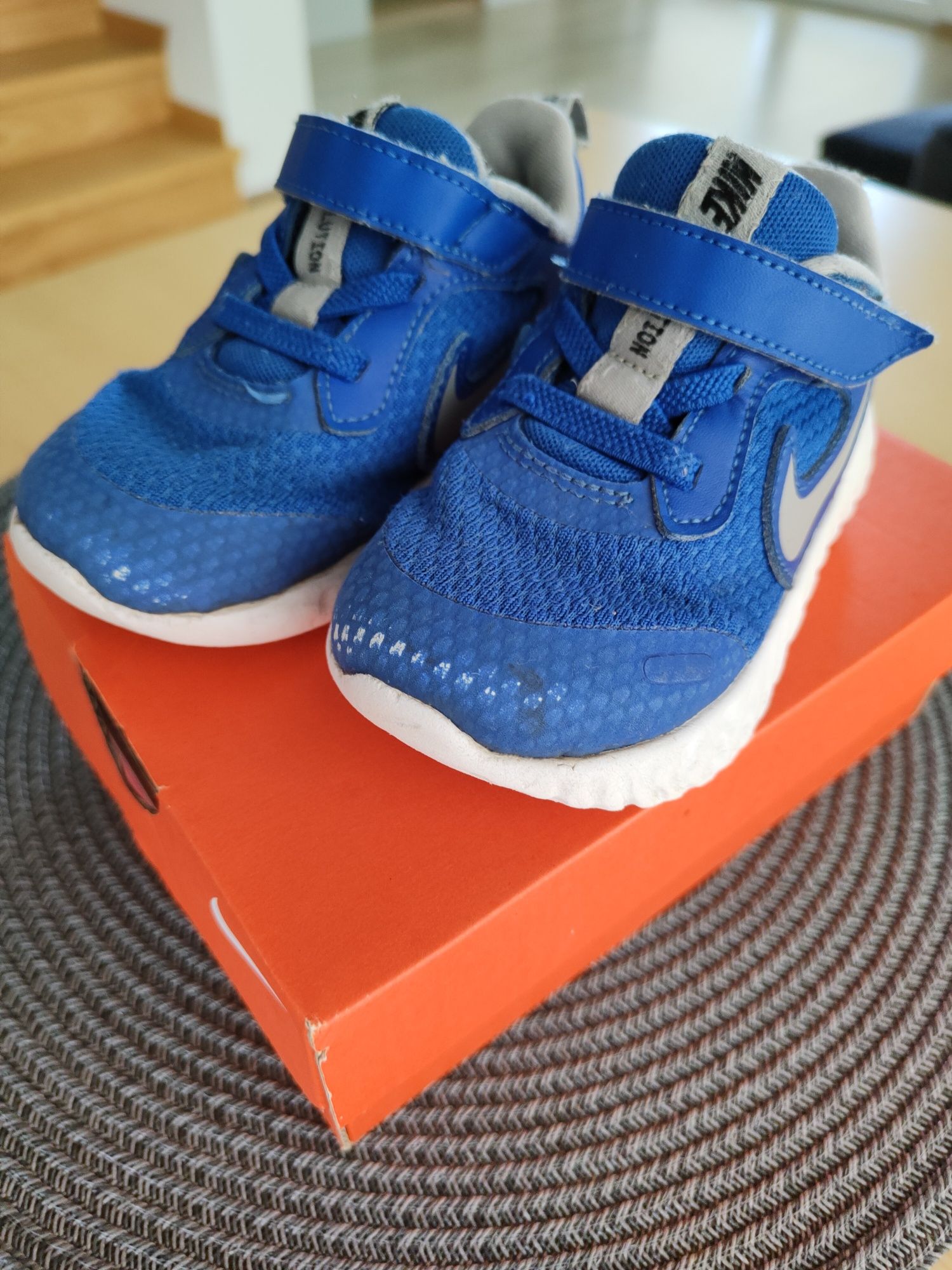 Buty dziecięce Nike r. 23,5