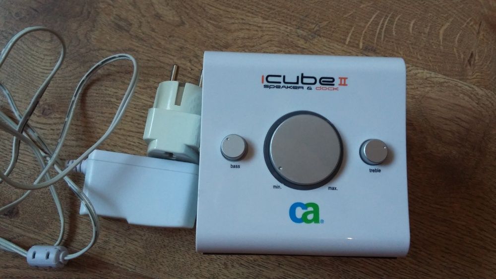 iCube II - głośnik i stacja dokująca do iPoda