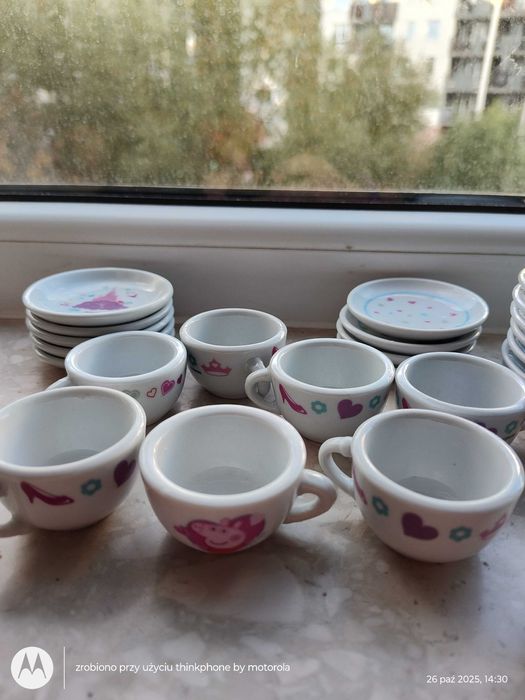 Zestaw serwis do herbaty porcelanowy fliżanki, + Lalka Elza.