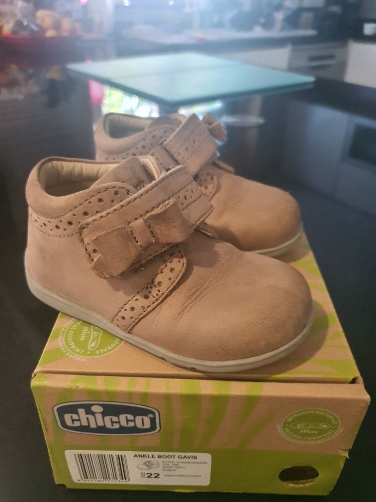 Botas Chicco tamanho 22