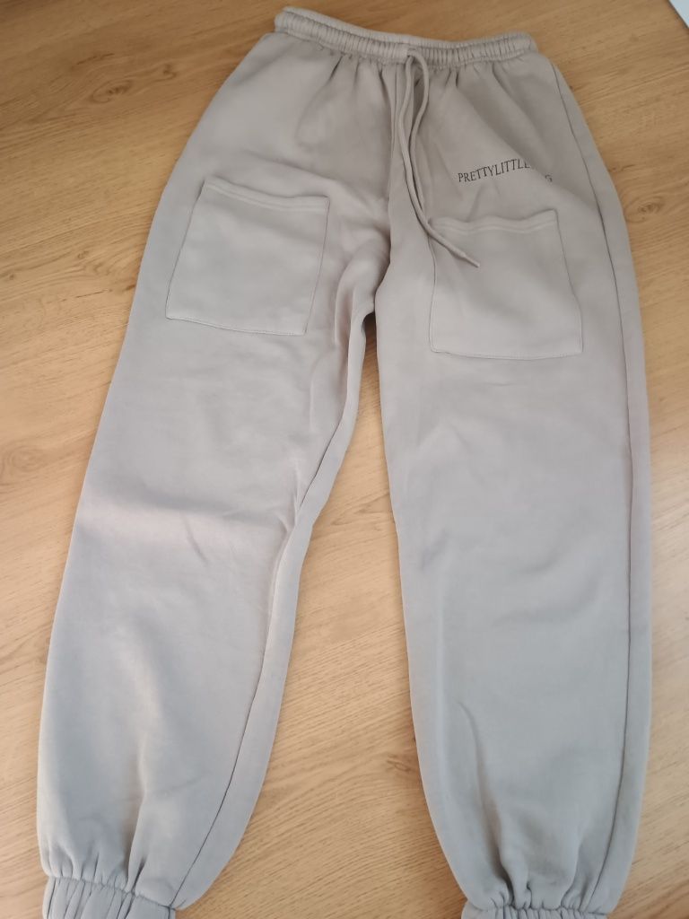Spodnie dresy legginsy