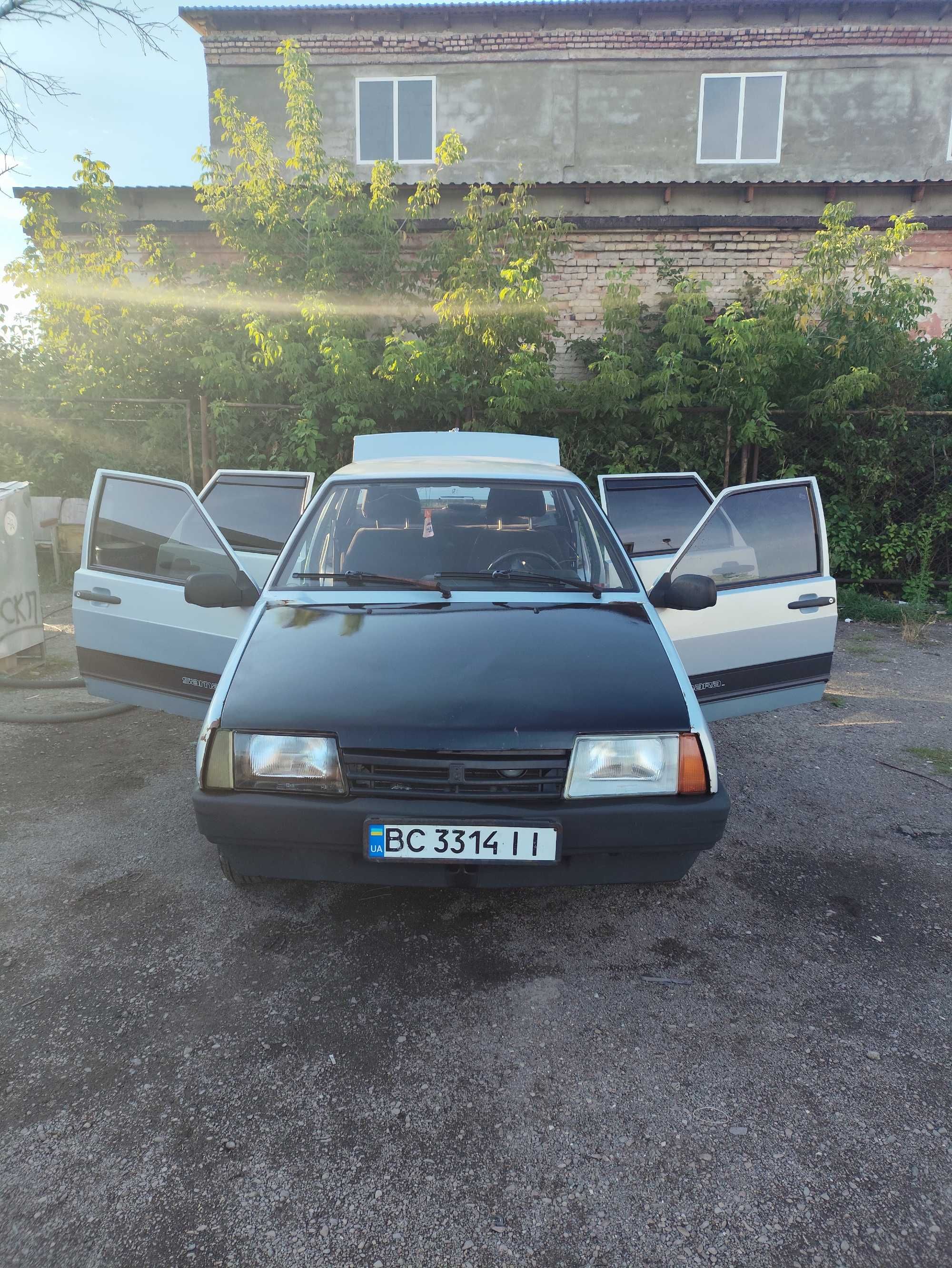 Автомобіль ВАЗ 21099