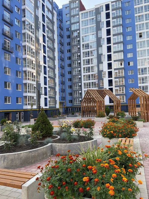 Центр,однокімнатна квартира продам Княгинин,Набережна поруч річка парк