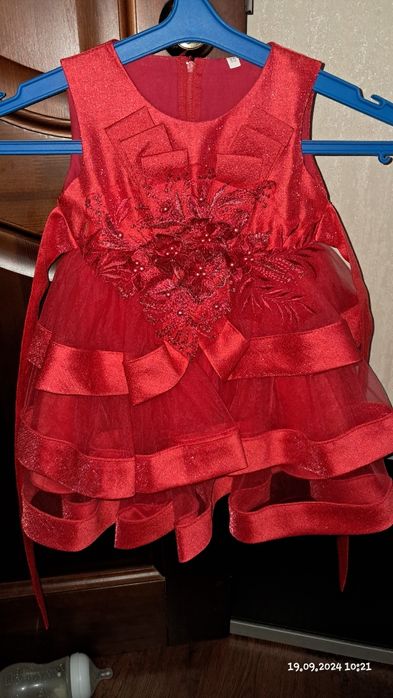 Святкова сукня на дівчинку 1 рік