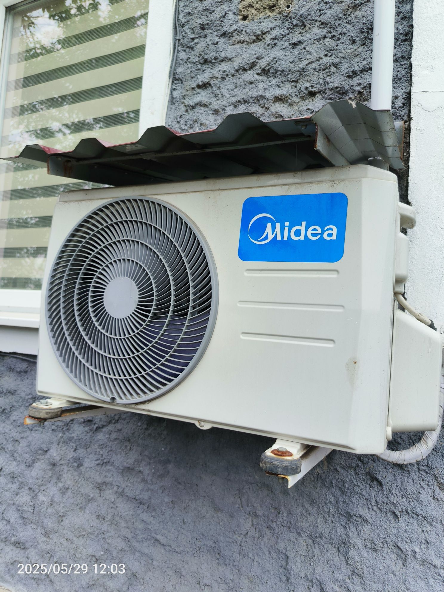 Продам кондиционер Midea 9