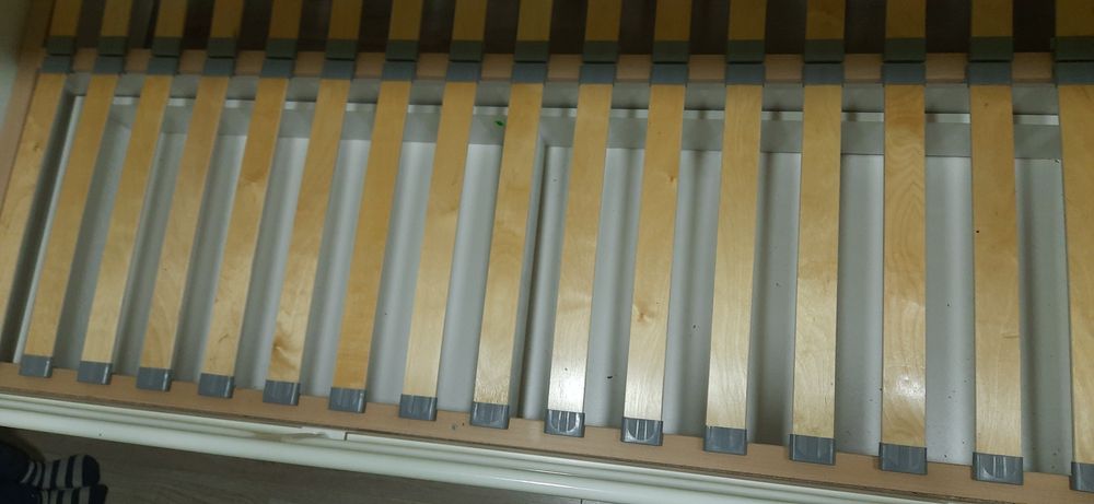 Łóżko pięteowe 3 letnie