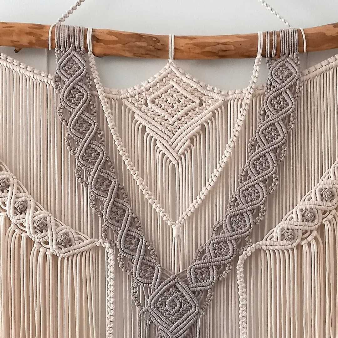 Painel de parede em macramé (Anicha)