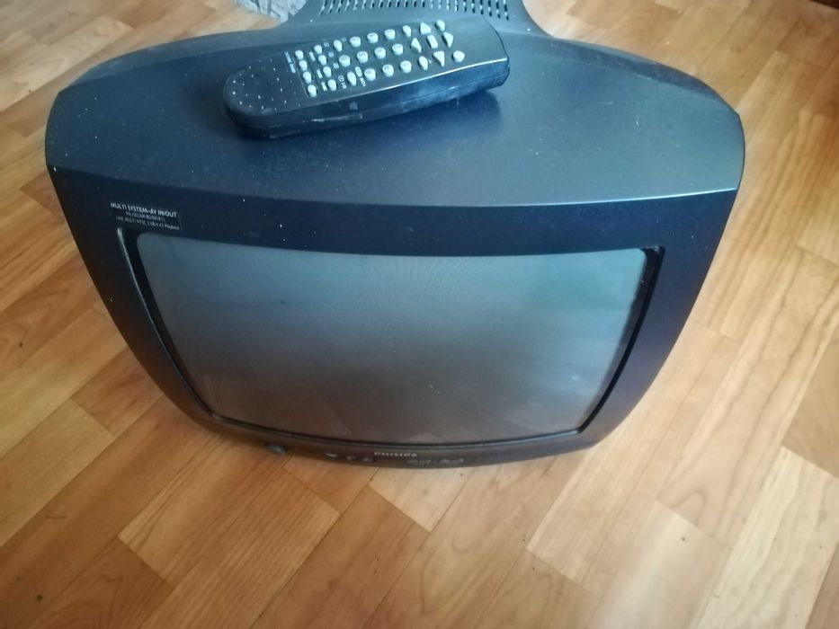 Телевизор Philips 14PT138A/59R  рабочий с пультом б.у.