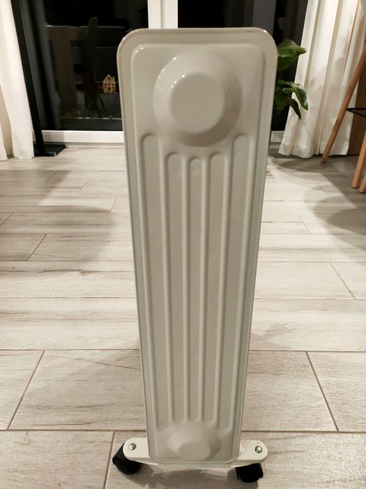Grzejnik olejowy 2000W.