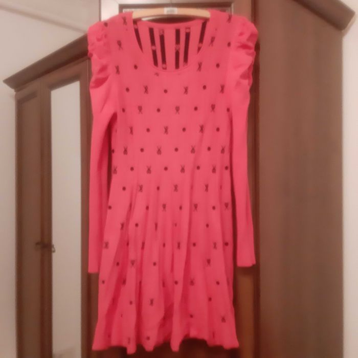 Плаття в'язані різні, розмір S, М