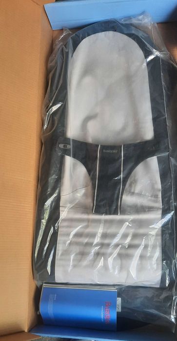 Leżaczek-bujaczek renomowanej firmy BabyBjorn. Stan idealny. Okazja!