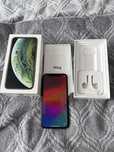 Iphone Xs wersja 64GB 75% baterii dobry stan