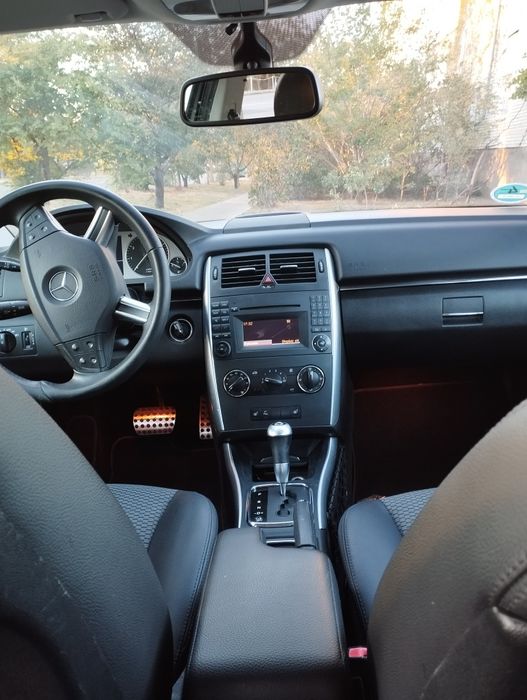Mercedes-Benz B180 W245,бензин,автомат 2010года