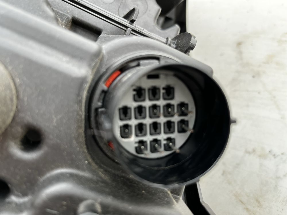 Lampa przód range rover evoque1