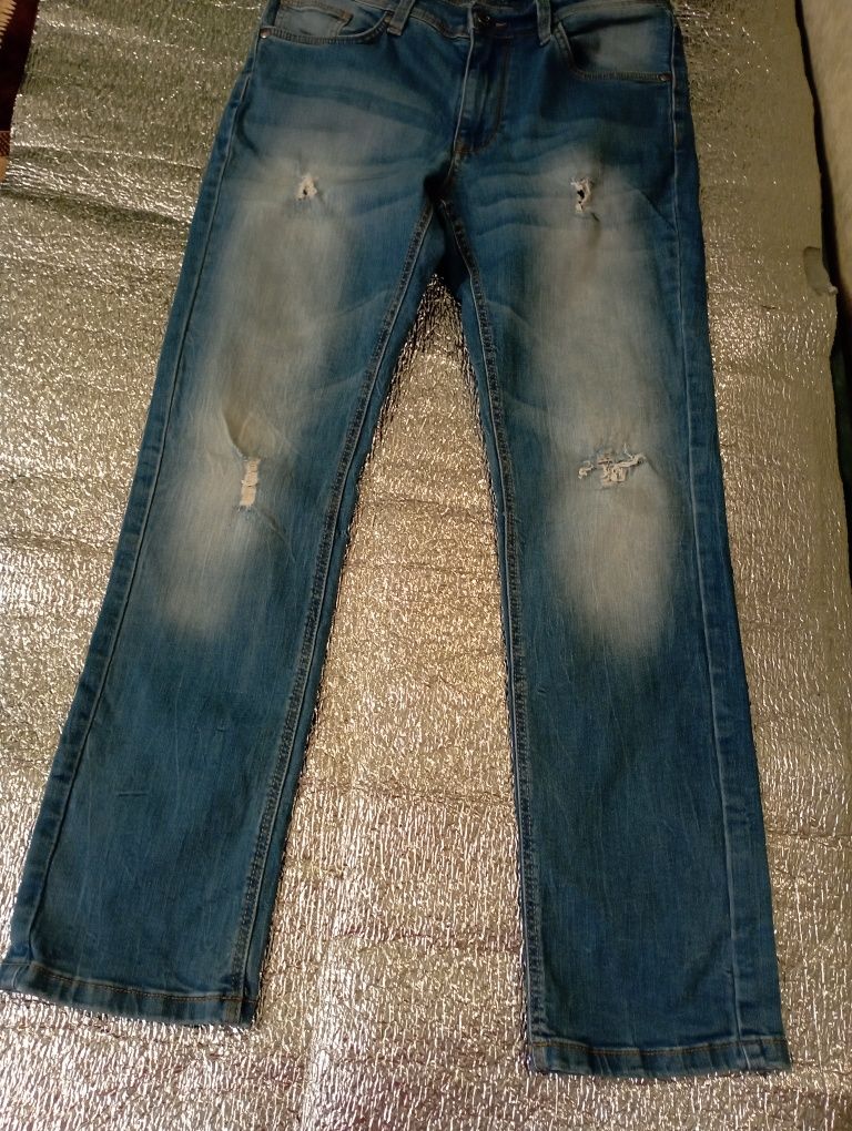 джинсы для мальчика б/у 11-13лет