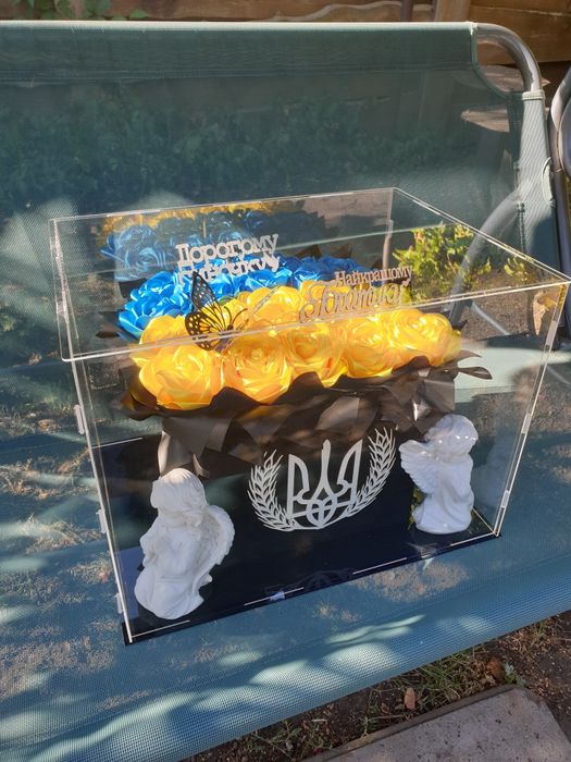 Акриловий куб!Акриловый бокс!топери,ангелочки,коробки для квітів!