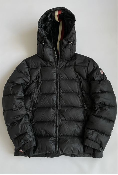 Пуховик Moncler Grenoble
