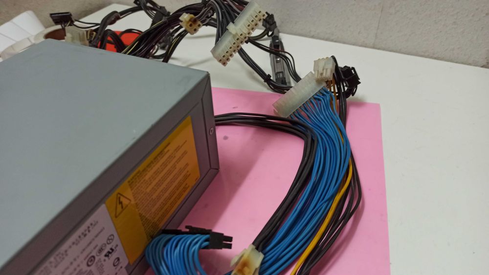Zasilacz Delta Electronics TDPS-825AB B do stacji roboczej HP