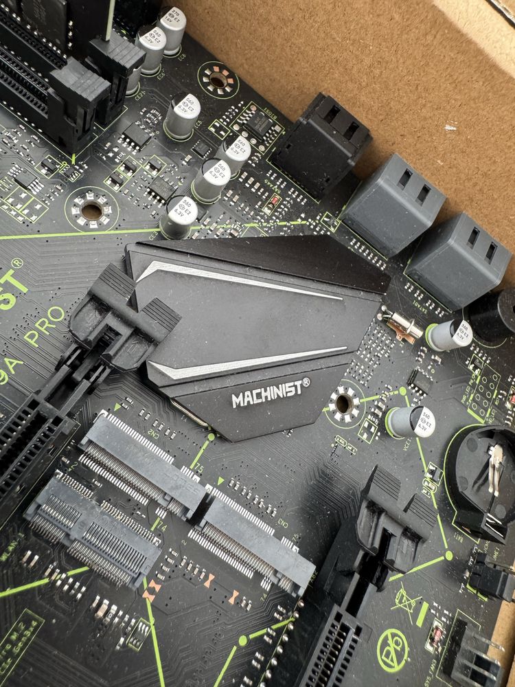 MotherBoard + Xeon E5-2666v3 + 16gb DDR4 2666mhz
