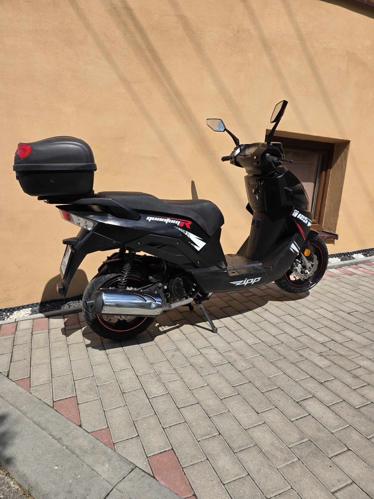 Skuter zipp quantum R piękny stan mały nowy przegląd przebieg + kask