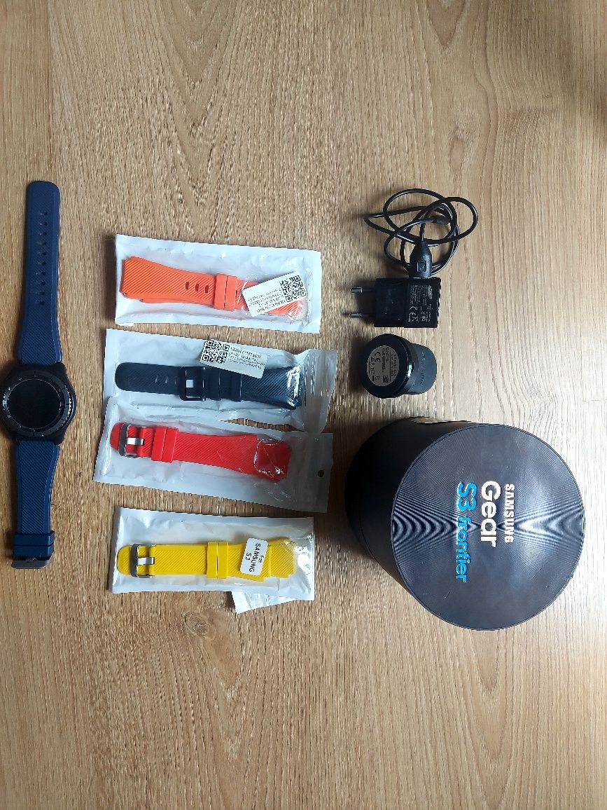 Relógio smartwatch Samsung Gear S3 frontier
Modelo SM-R760