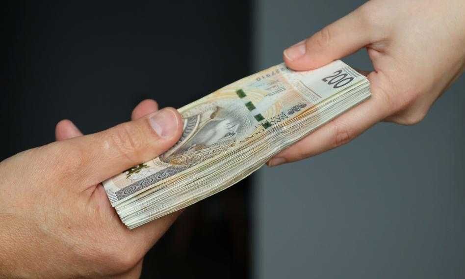 BŁYSKAWICZNA pożyczka!  Duże kredyty, z komornikiem.