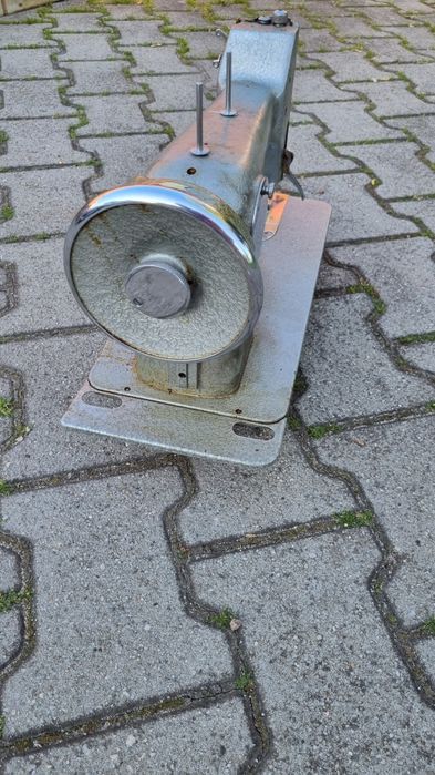 Maszyna Do Szycia Lucznik Antyk