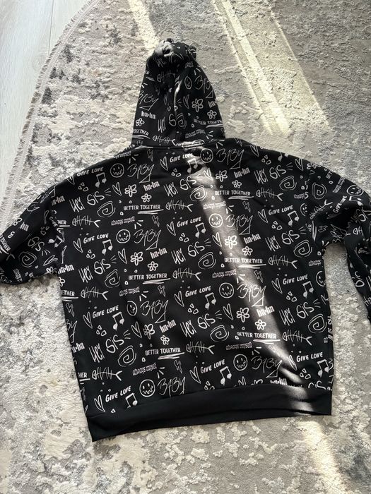 кофта чорна з принтом