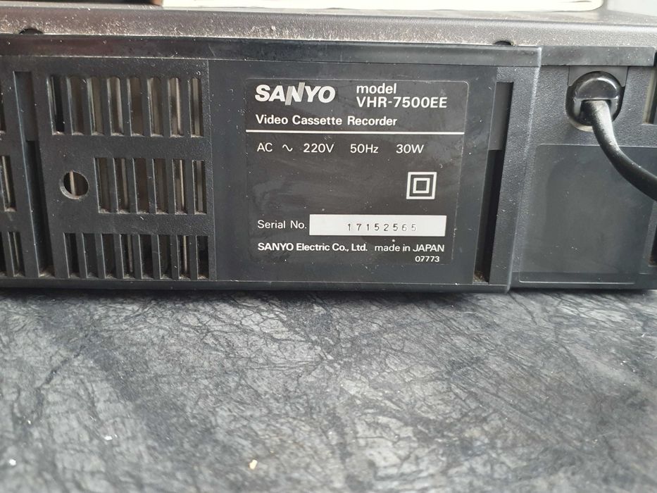 Japonski TV video DVD Magnetovid Sanyo VHR-7500EE