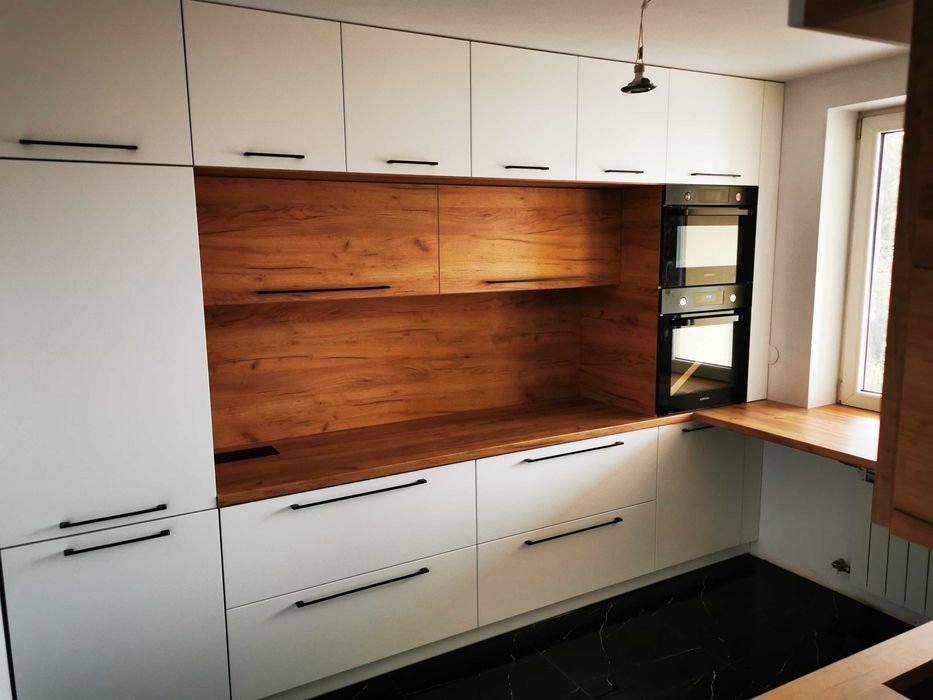 Meble kuchenne, szafy. łazienki