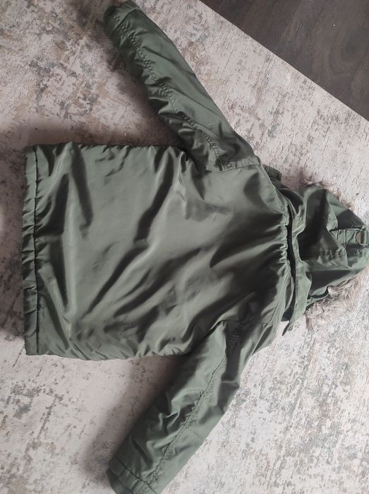 Продам дитячу куртку фірми,,Н М,