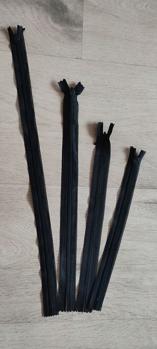 25 sztuk czarnych zamków krytych