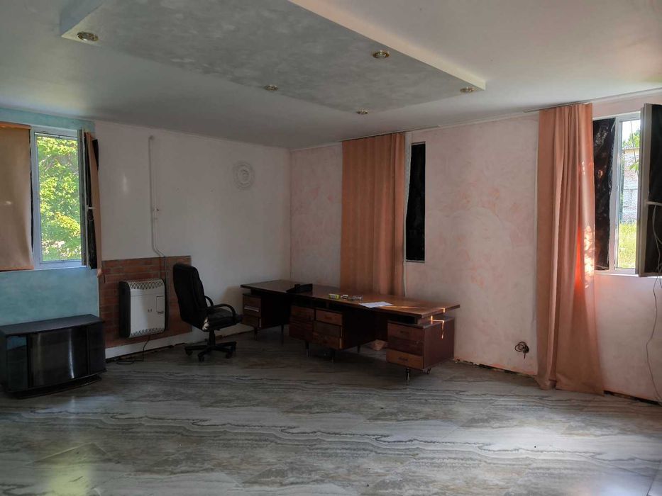 Продам виробничо  складську  базу пгт  Ріпки Чернігівської області