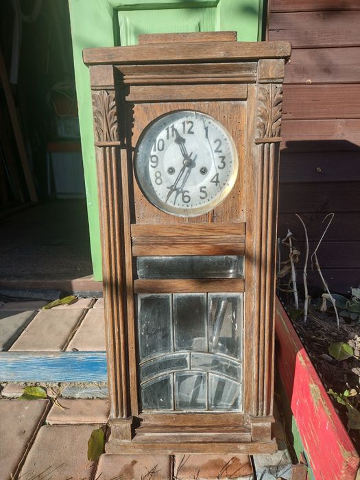 Stary zegar do renowacji