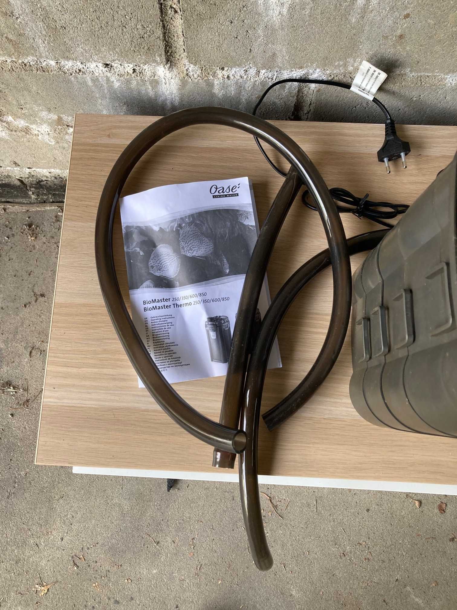 Filtr Oase thermo 350 wraz zapasowymi gąbkami prefiltra