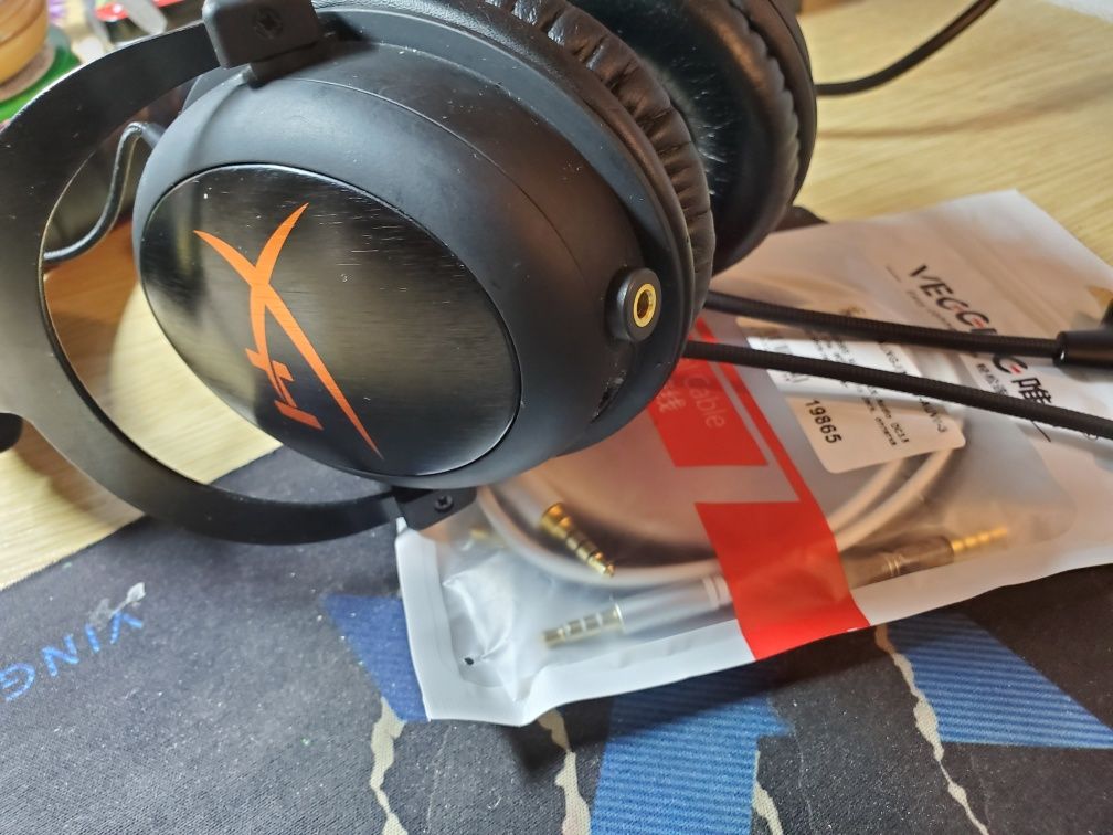 Продаж, сервіс, ремонт навушників Sennheiser Sony Razer HyperX