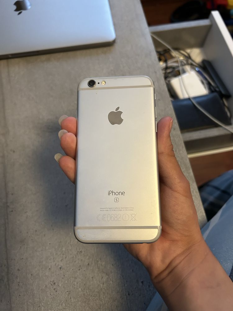 iPhone 6s zadbany ZESTAW