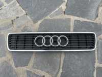 Решітка радіатора Audi 80 b4