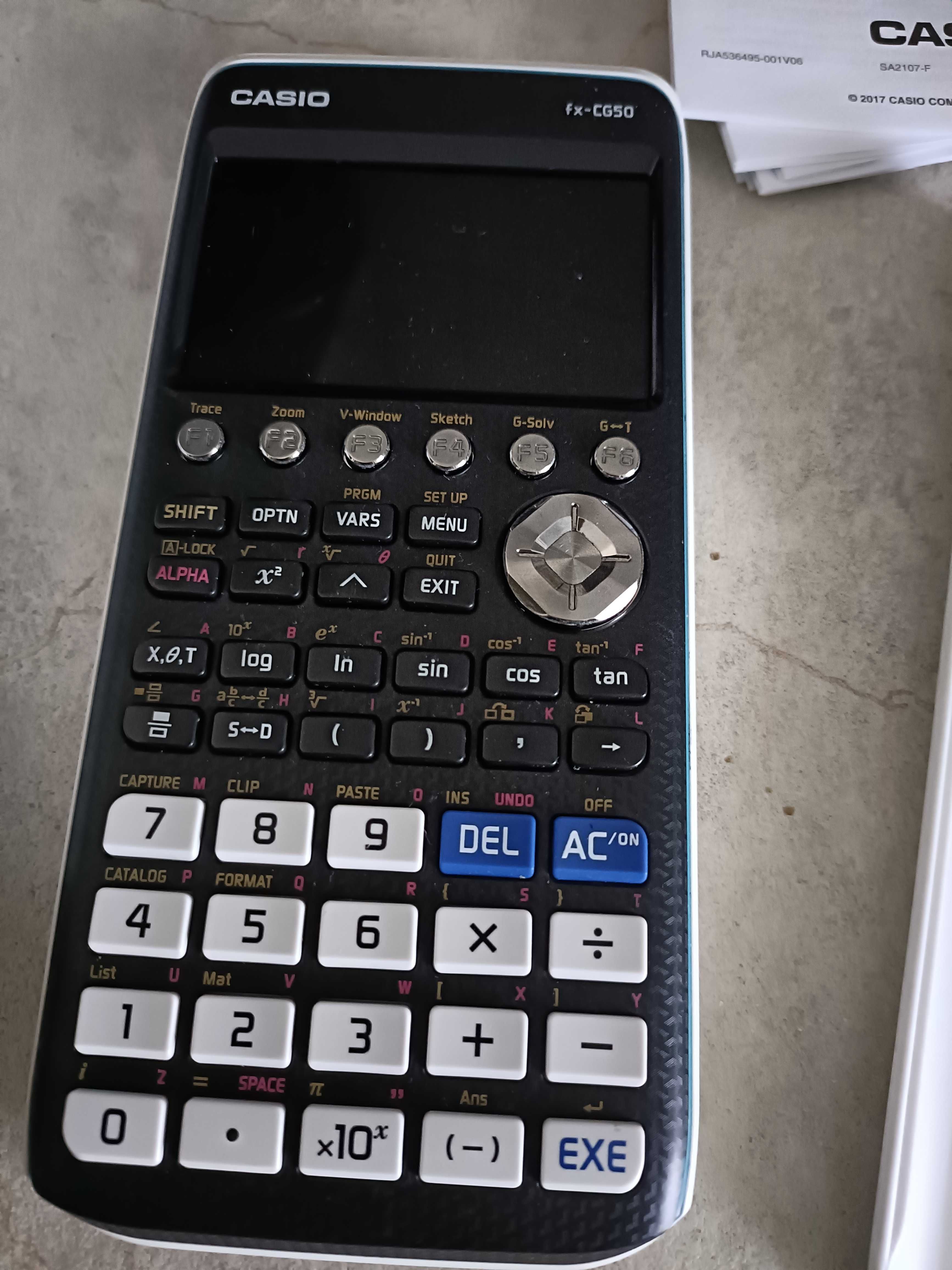 Calculadora gráfica Casio fx-CG50 em otimo estado, 1 ano de uso