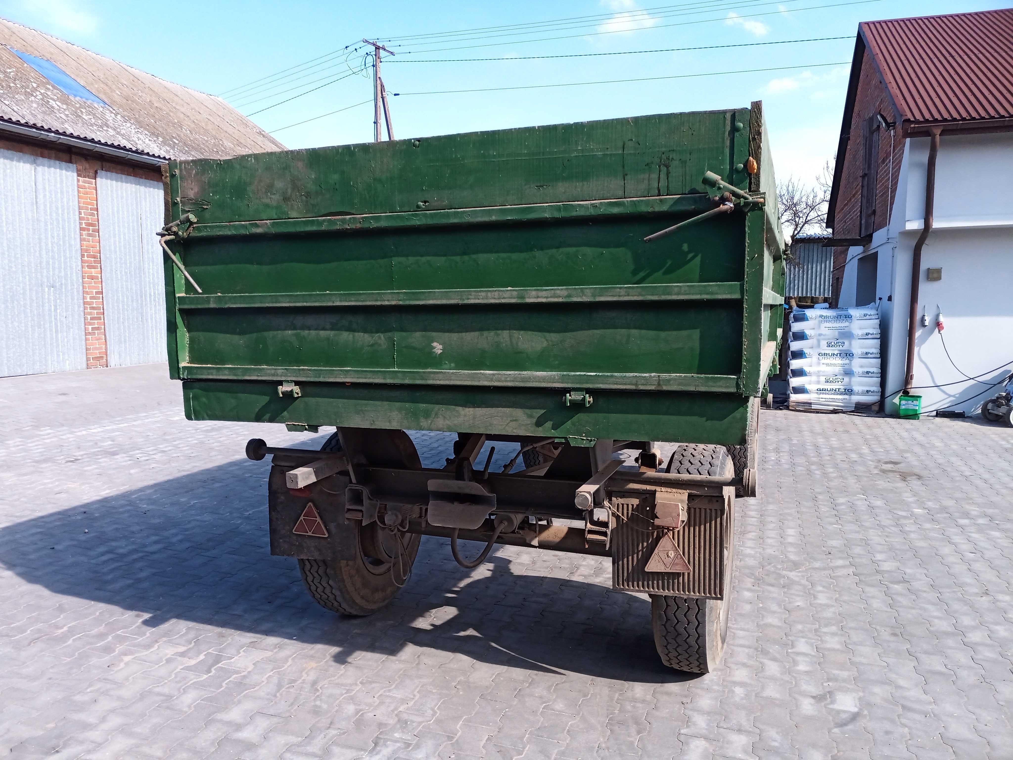 Przyczepa  IFA HL 8011, 6011, sztywna, do słomy (Zasław, Wielton)