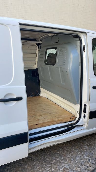 Toyota proace 2,0.  2014