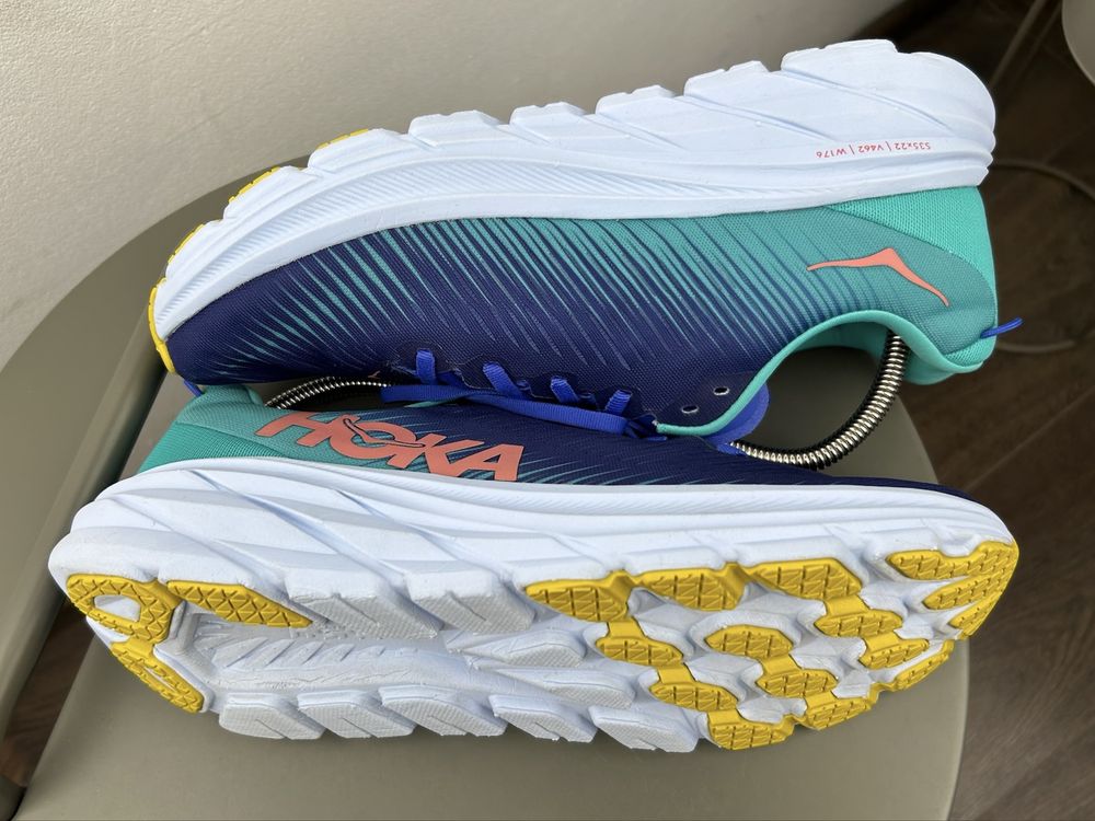 Оригінал! Кросівки Hoka Rincon 3 44 розмір 03512