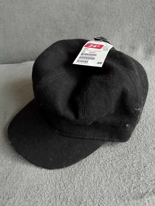 H&M. NOWA czapka z daszkiem.